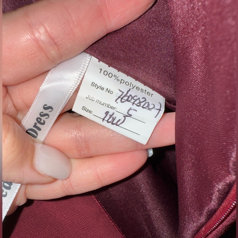 NWT Elegant Burgundy Lace Wedding Dress Size 16 - Picture 6 of 9